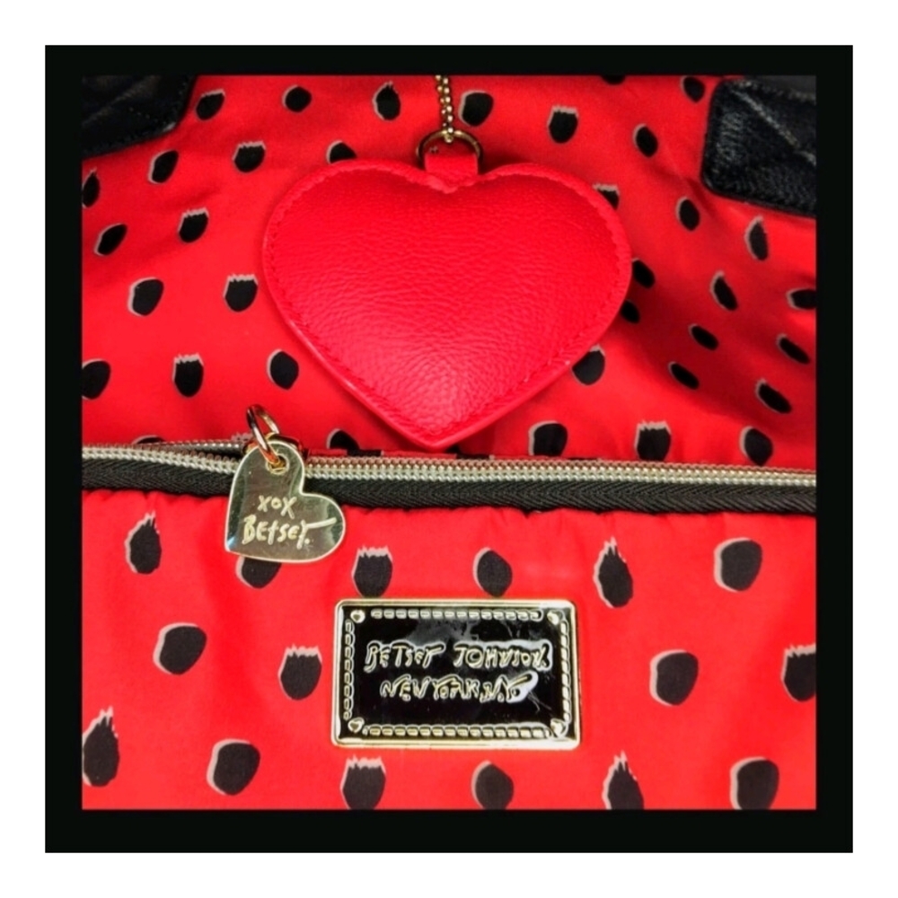 Red Heart-Patterned Backpack - Picture 5 of 5